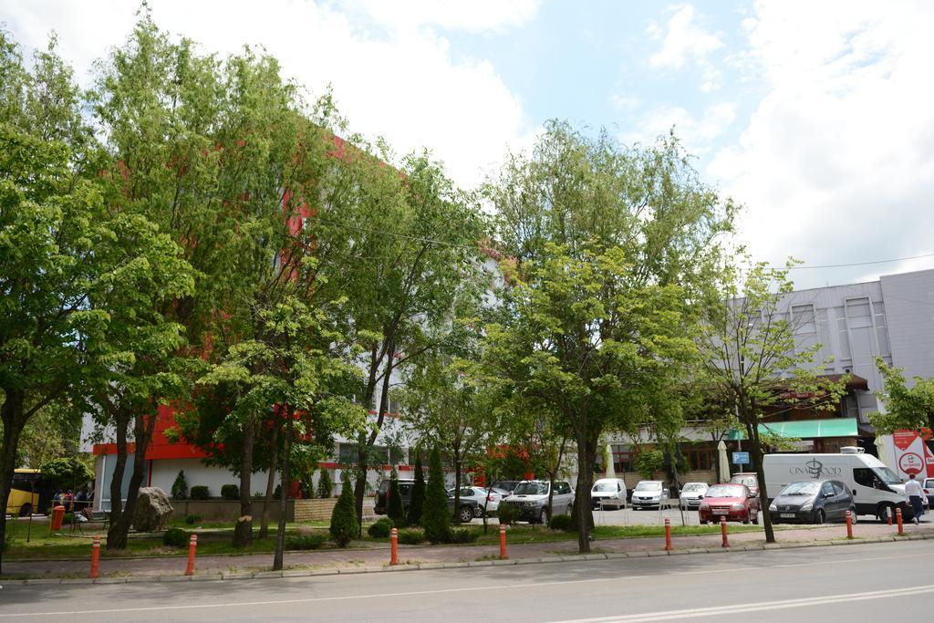 精选酒店 图尔恰 外观 照片